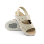 Kép Batz Tilda Bézs női Egészségügyi szandálok