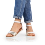 Kép Batz Ariana Fehér női egészségügyi szandálok
