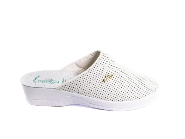 Kép Női egészségügyi ékpapucs fehér színben